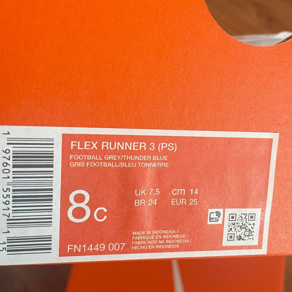 BRAND NEW girl toddler youth nike flex runner 3 shoes size 8 C - Picture 9 of 9